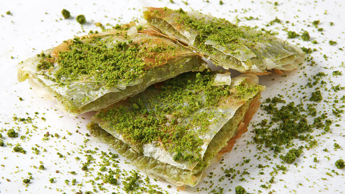 Fıstıklı ve kaymaklı katmer
